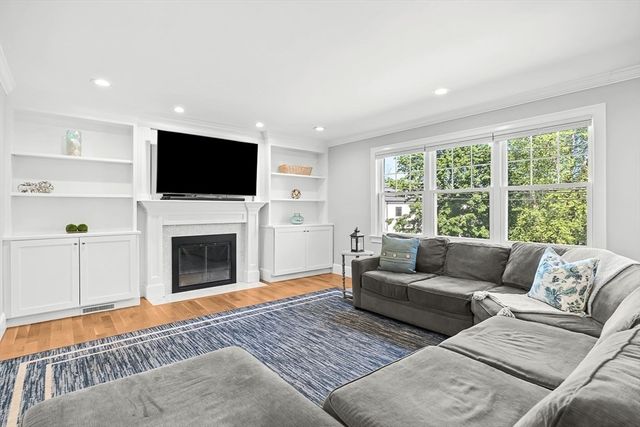 21 Willowdale Road, Winchester, MA 01890