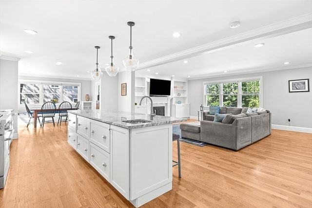 21 Willowdale Road, Winchester, MA 01890