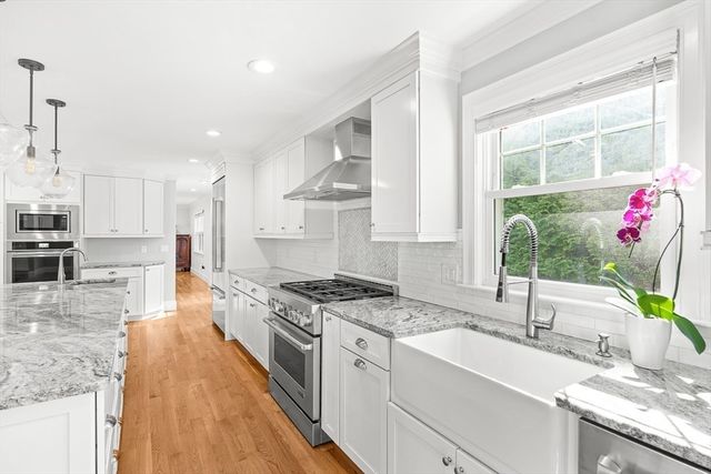 21 Willowdale Road, Winchester, MA 01890