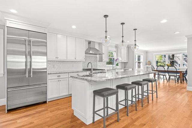21 Willowdale Road, Winchester, MA 01890