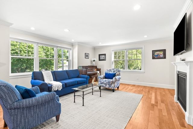 21 Willowdale Road, Winchester, MA 01890
