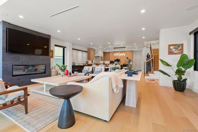 119 41st, Newport Beach, CA 92663