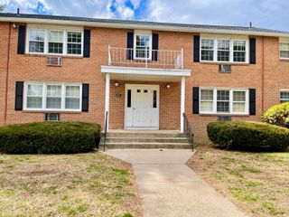 5 Grandview Drive 11D, Farmington, CT 06032