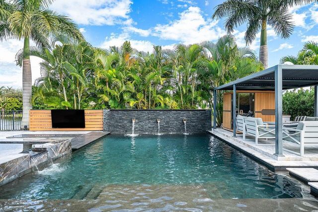 3019 Gin Berry Way, West Palm Beach, FL 33401