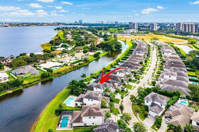 3019 Gin Berry Way, West Palm Beach, FL 33401