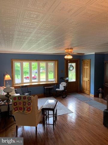 114 DOLLY LN, Chalfont, PA 18914