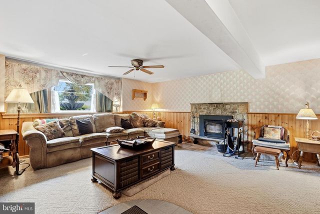 114 DOLLY LN, Chalfont, PA 18914