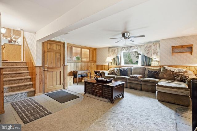 114 DOLLY LN, Chalfont, PA 18914