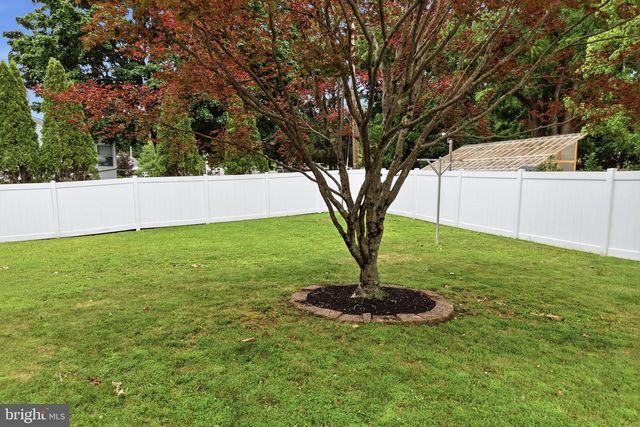 114 DOLLY LN, Chalfont, PA 18914