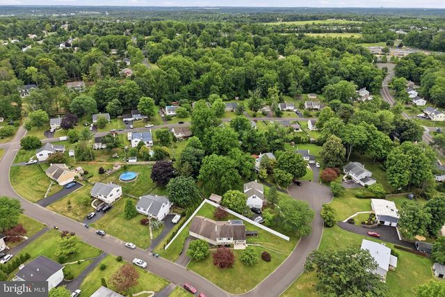 114 DOLLY LN, Chalfont, PA 18914