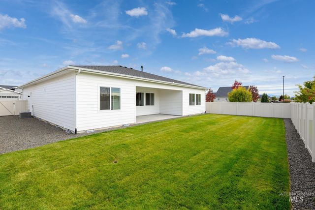 5641 W Milano Dr, Meridian, ID 83646