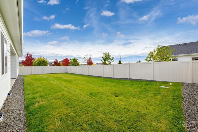 5641 W Milano Dr, Meridian, ID 83646