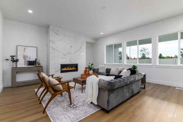 5641 W Milano Dr, Meridian, ID 83646