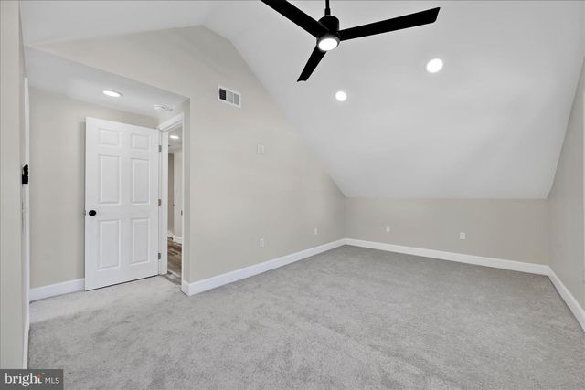 121 BEAVER RD, Harrisburg, PA 17112