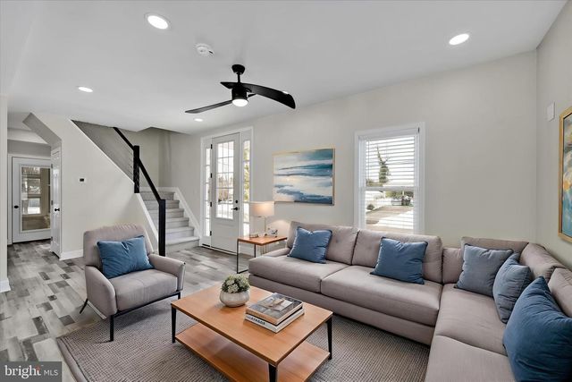 121 BEAVER RD, Harrisburg, PA 17112