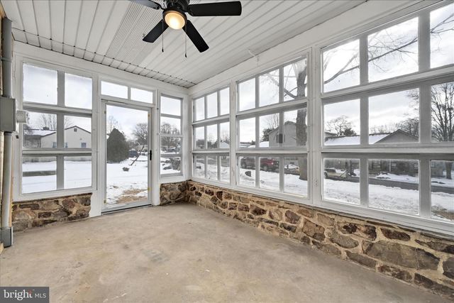 121 BEAVER RD, Harrisburg, PA 17112