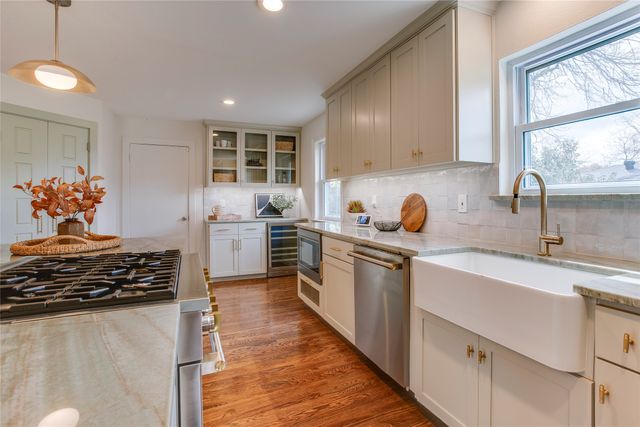 9004 Sweetwater Drive, Dallas, TX 75228