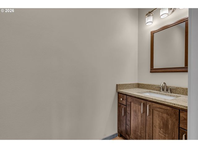 1164 Nw HOBBS Rd, Cornelius, OR 97113