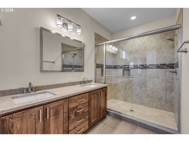 1164 Nw HOBBS Rd, Cornelius, OR 97113