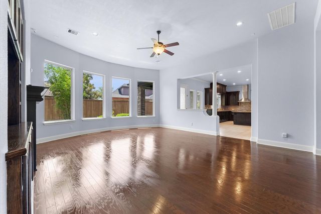 18703 S Bee Cave Springs Cir, Cypress, TX 77433