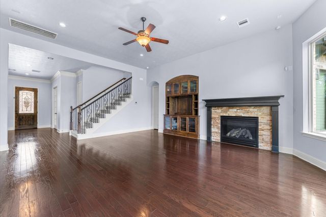 18703 S Bee Cave Springs Cir, Cypress, TX 77433