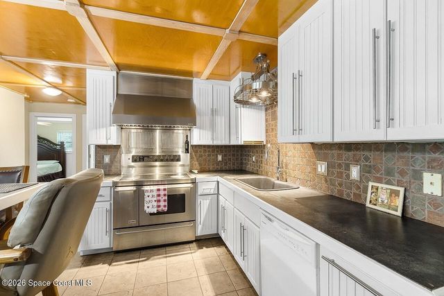 266 20th Avenue, Vero Beach, FL 32962