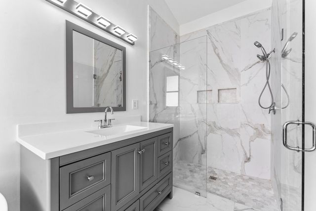 9430 Lago Drive, Boynton Beach, FL 33472