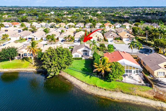 9430 Lago Drive, Boynton Beach, FL 33472