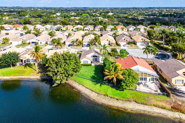 9430 Lago Drive, Boynton Beach, FL 33472