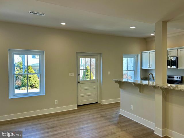 210 E MAIN ST, Burkittsville, MD 21718