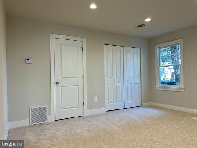 210 E MAIN ST, Burkittsville, MD 21718