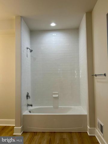 210 E MAIN ST, Burkittsville, MD 21718