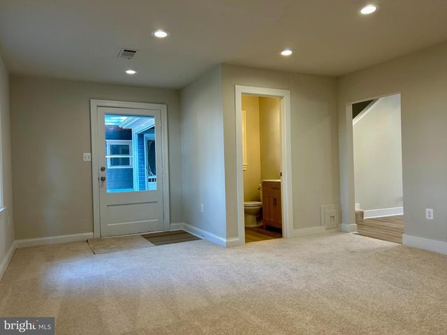 210 E MAIN ST, Burkittsville, MD 21718