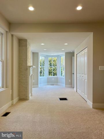 210 E MAIN ST, Burkittsville, MD 21718