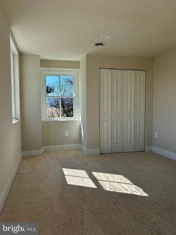 210 E MAIN ST, Burkittsville, MD 21718