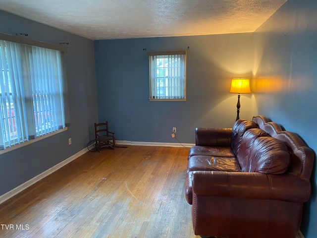 6604 Birchfield Road, Wise, VA 24293