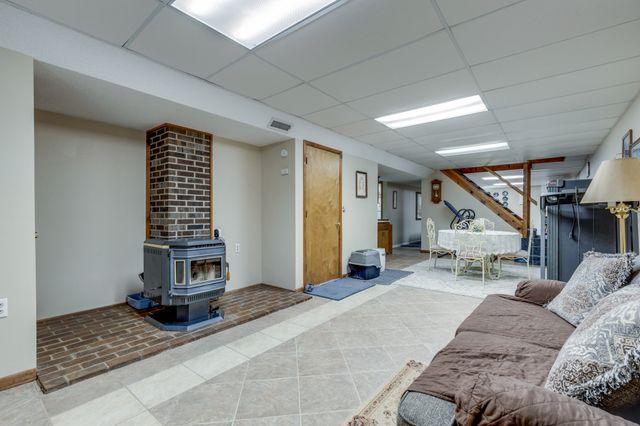 1993 Branch Dr, Lawrenceburg, TN 38464