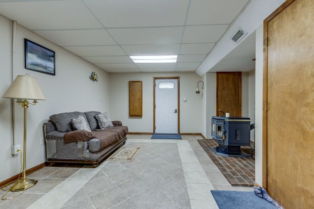 1993 Branch Dr, Lawrenceburg, TN 38464