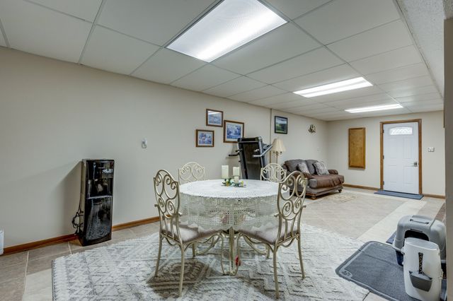 1993 Branch Dr, Lawrenceburg, TN 38464