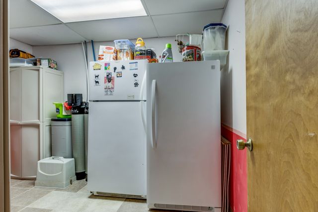 1993 Branch Dr, Lawrenceburg, TN 38464