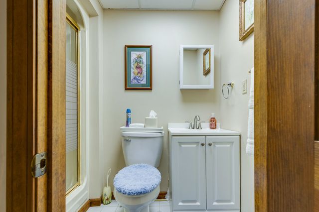 1993 Branch Dr, Lawrenceburg, TN 38464