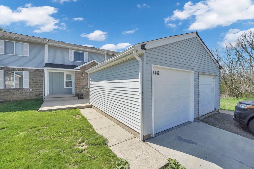 5742 Vestry Court, Galloway, OH 43119