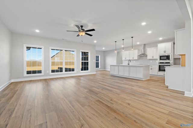 202 Applewood Court, Huntsville, AL 35811