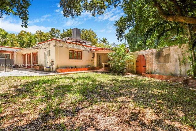 5900 NE 5th Avenue, Miami, FL 33137