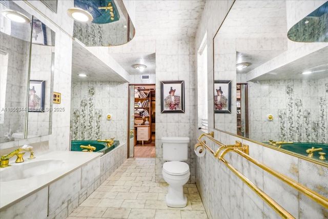 5900 NE 5th Avenue, Miami, FL 33137