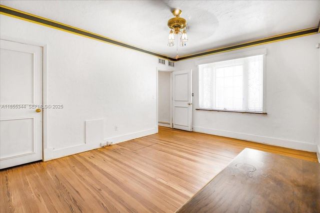 5900 NE 5th Avenue, Miami, FL 33137