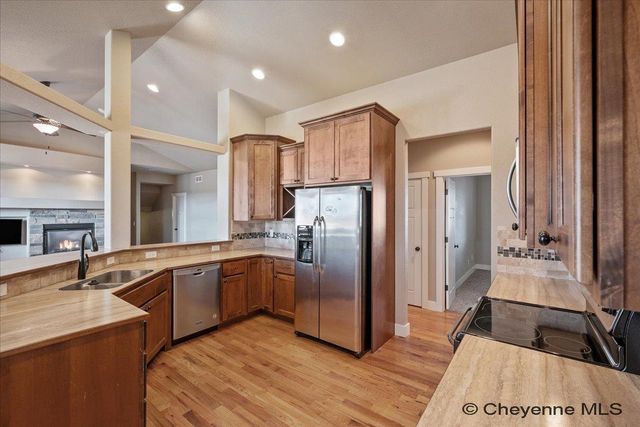 3432 CAMPFIRE TRAIL, Cheyenne, WY 82001