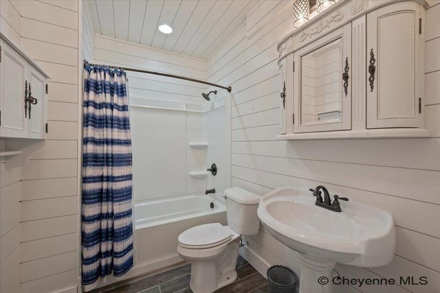 3432 CAMPFIRE TRAIL, Cheyenne, WY 82001