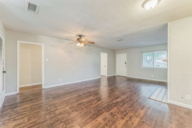 311 Franklin Drive, Euless, TX 76040