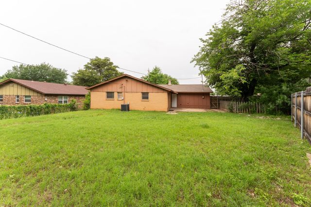 311 Franklin Drive, Euless, TX 76040